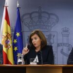 Soraya Sáenz de Santamaría, junto Rafael Catalá y Luis de Guindos tras el Consejo de Ministros