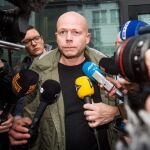 El abogado de Salah Abdeslam, Sven Mary, habla con la Prensa