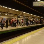 Imagen de archivo de uno de los andenes de Metro de Madrid