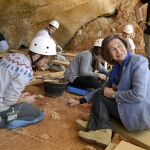 La Reina Sofía durante su excavación en la zona Gran Dolina