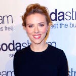 Así es la vida de Scarlett Johansson ahora que es madre