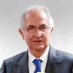 Antonio Ledezma, ayer, en una rueda de prensa en Madrid