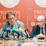 Javier Quesada y el presidente de la Fundación Rey Jaime I, Santiago Grisolía