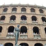 Fachada de la plaza de toros de Valencia