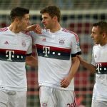 El jugador del Bayern, Thomas Mueller, celebra el gol con sus compañeros