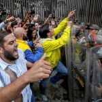 La Democracia te lo da, la Democracia te lo quita