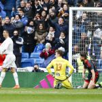 Cristiano Ronaldo se puso el balón debajo de la camiseta para celebrar un gol en el partido del cinco de marzo del Real Madrid contra el Athletic de Bilbao