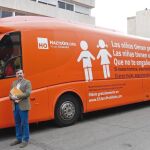 Autobús de la plataforma HazteOír.org