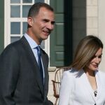 El Rey Felipe VI y la Reina Letizia, durante su visita a la residencia del primer presidente de Estados Unidos, George Washington