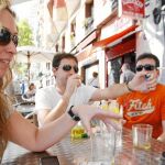 Las chicas entre 16 y 24 años fuman más que los jóvenes varones de su edad