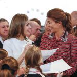 Doña Letizia y Juliana Awada, durante la inauguración de la 36ª edición de la Feria Internacional de Arte Contemporáneo (ARCO).
