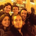 Jeppe, en el centro, junto a sus compañeros de la UPF la noche del sábado