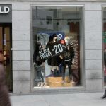 Descuentos en un comercio de Madrid en el Black Friday de 2016