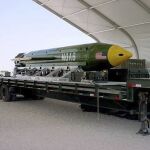 Fotografía sin fechar que muestra una bomba GBU-43 Massive Ordnance Air Blast (MOAB).