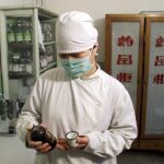 La maestra también ayudó a recaudar más de 200.000 yuanes (unos 29.000 dólares) para los gastos médicos.