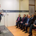 El ministro De la Serna presenta el tramo, ayer en Logroño