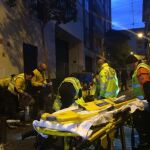 El Samur ha atendido al hombre en la calle Topete