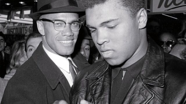 Ali, junto al líder Malcolm X, en Nueva York en 1964