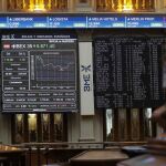 Paneles informativos de la Bolsa de Madrid