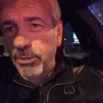 Carlos Sobera atrapado en su coche durante un dispositivo anticontaminación