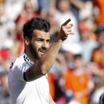 El delantero del Valencia Álvaro Negredo celebra la victoria de su equipo sobre el Sevilla (2-1)