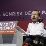 El secretario de Organización de Podemos, Pablo Echenique, durante su comparecencia posterior a la reunión que el Consejo de Coordinación del partido