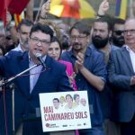 El secretario tercero de la Mesa del Parlament, Joan Josep Nuet, dirige unas palabras a las personas concentradas ante el Tribunal Superior de Justicia de Cataluña (TSJC)