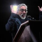 Robert De Niro durante la protesta en Nueva York