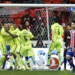 Los jugadores del Levante celebran el gol marcado por su compañero, el marroquí Zou Feddal