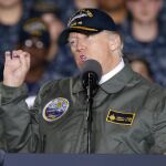 Donald Trump gesticula durante su intervención hoy.