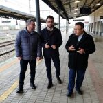Miguel Ángel Heredia, a la derecha, junto a Francisco Calderón y Manuel Chicón