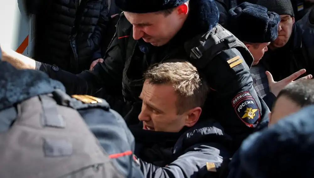 Alexei Navalny fue detenido junto a decenas de manifestantes