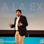 El presidente del PP de la Región de Murcia, Fernando López Miras, quiere que el Gobierno de la nación impulse un Pacto por la Educación con el consenso de todos los implicados. LA RAZÓN