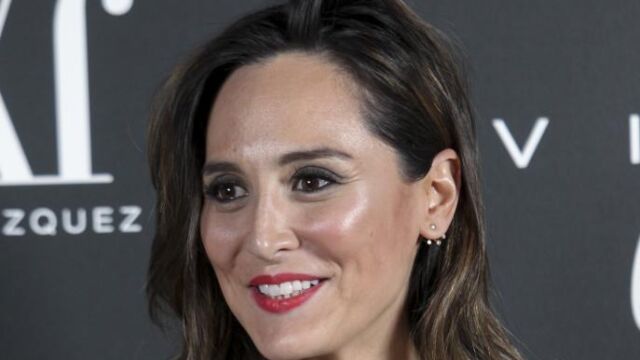 La hija de Preysler quizá vista a su madre para la boda con Vargas Llosa