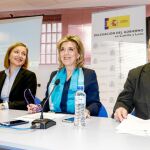 La delegada del Gobierno, María José Salgueiro, realiza el Balance de Seguridad Vial, junto a el comandante Antonio Padillos, Inmaculada Matías y Luis Gómez.