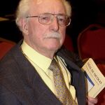 El escritor y miembro fundador del Foro de Ermua, Vidal de Nicolás, en una imagen de archivo