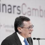 Ángel Simón, ayer, durante su conferencia.