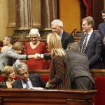 Artur Mas felicita a la número dos de la candidatura de Junts pel Sí, Carme Forcadell