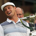 Bryson DeChambeau, en la entrega del trofeo
