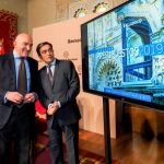 Jesús Julio Carnero junto a Agapito Hernández, durante la presentación de los Presupuestos para 2019