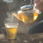 Existen varias infusiones recomendadas para el tránsito intestinal, así como para reducir la hinchazón del estómago y las flatulencias