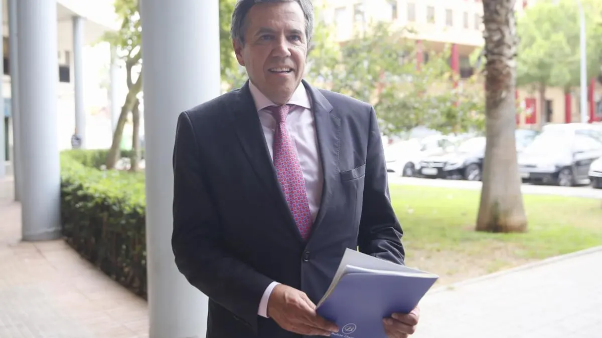 El abogado Fernando Osuna