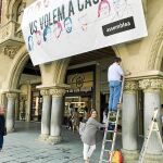 El Ayuntamiento de Vic ha llenado la ciudad de pancartas y símbolos independentistas