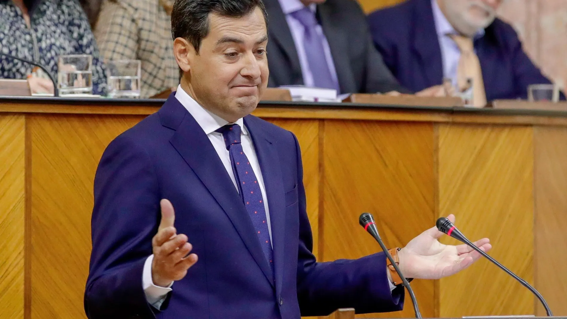 Juanma Moreno en el Parlamento andaluz