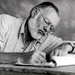 La carrera del Premio Nobel Ernest Hemingway pendió de un hilo tras perder la maleta con sus primeros relatos y hasta una novela