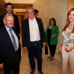Silvia Clemente junto a los representantes de las regiones de Baviera, en Alemania; Voralberg, en Austria; y la Lombardía italiana