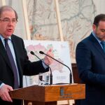 El presidente de Castilla y León, Juan Vicente Herrera, durante su encuentro con el ministro de Fomento, José Luis Ábalos, celebrado en Valladolid