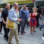 El presidente de la Generalitat visita la 36 Semana del Libro en Catalán, ayer en Barcelona. Quim Torra amaga de forma continua con un adelanto electoral. Primero habló de nuevas elecciones a partir del 27 de octubre, pero los sondeos no le acompañan