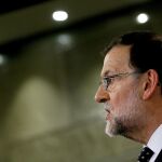 Mariano Rajoy, durante la rueda de prensa que ha ofrecido hoy en La Moncloa tras la reunión que ha mantenido con el Rey Felipe VI.