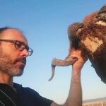 El escritor Gabi Martínez ha impulsado esta experiencia que une artistas y ecología